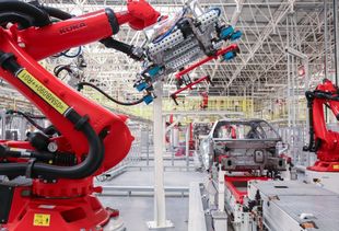 零跑S01智能纯电轿跑上市，10.99万元起开启入门级智能驾驶新体验